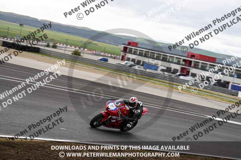cadwell no limits trackday;cadwell park;cadwell park photographs;cadwell trackday photographs;enduro digital images;event digital images;eventdigitalimages;navarra;no limits trackdays;peter wileman photography;racing digital images;trackday digital images;trackday photos